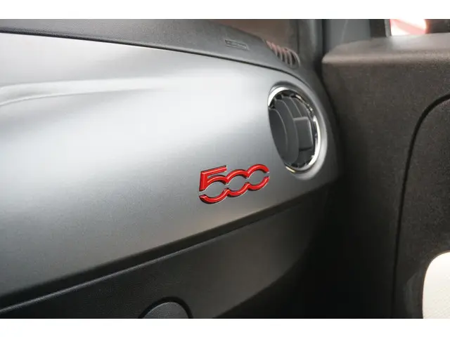 Fiat 500 0.9 TwinAir Turbo Sport 2019 Benzine 33