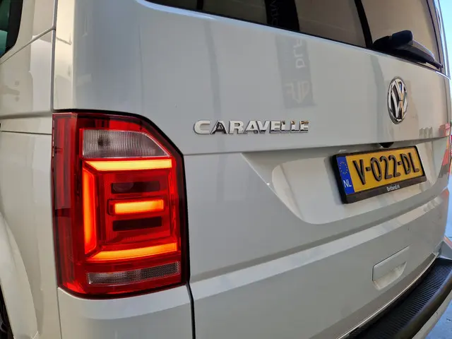 Volkswagen Caravelle 2.0 TDI L2H1 DC Highline 2016 Diesel 9