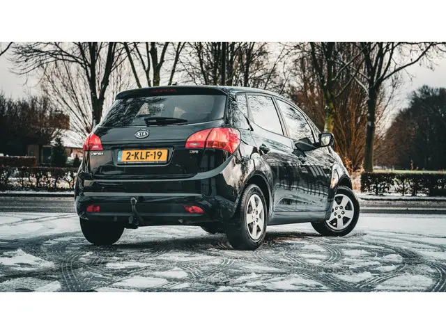 Kia Venga 1.6 CVVT Plus Pack AUTOMAAT NAVI 2013 Benzine 16