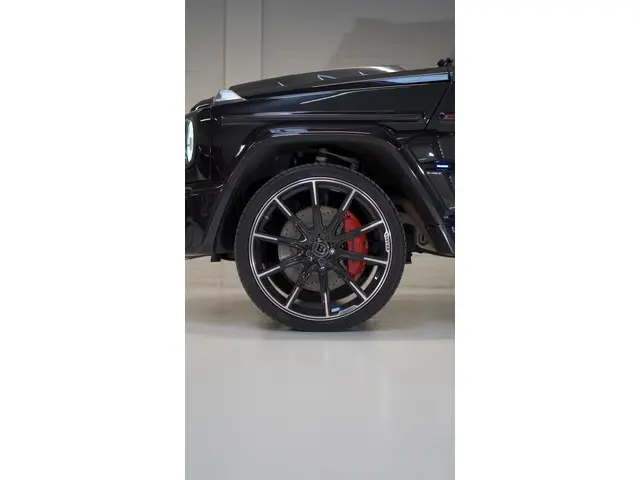 Mercedes-Benz G-Klasse 63 AMG BRABUS 2018 Benzine 13