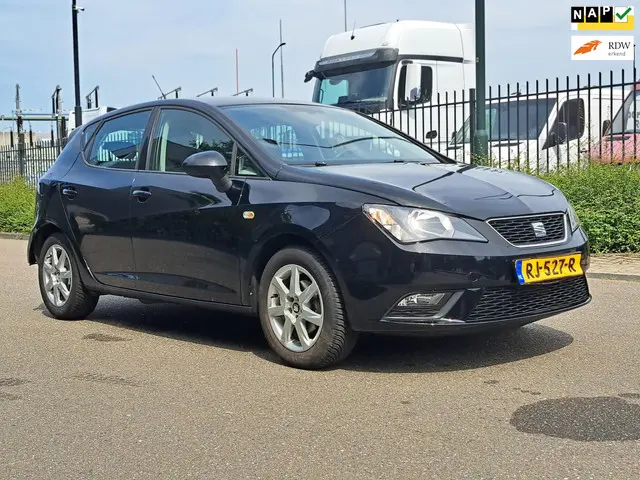 SEAT Ibiza 1.0 MPI Reference ACHTER SCHADE 2016 Benzine