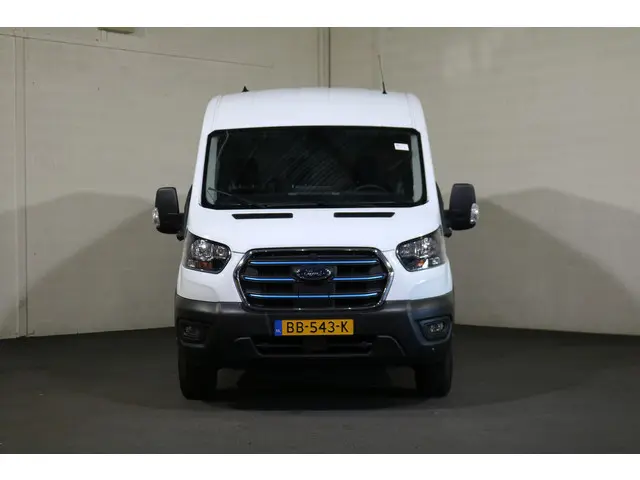 Ford E-Transit 350 L2 H2 Trend 68 kWh 2025 Elektrisch 5