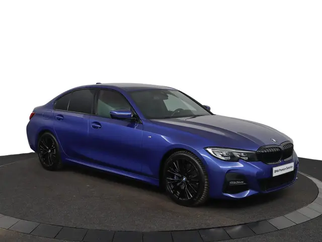 BMW 3 Serie 330i High Executive 2020 Benzine 11