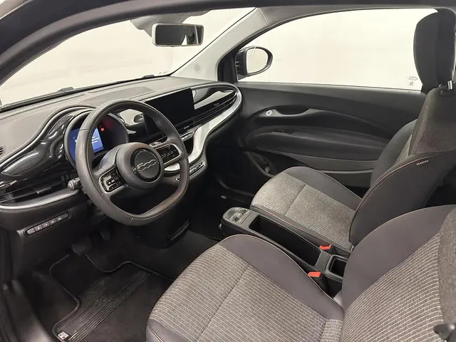 Fiat 500e Icon 42 kWh 2022 Elektrisch 8