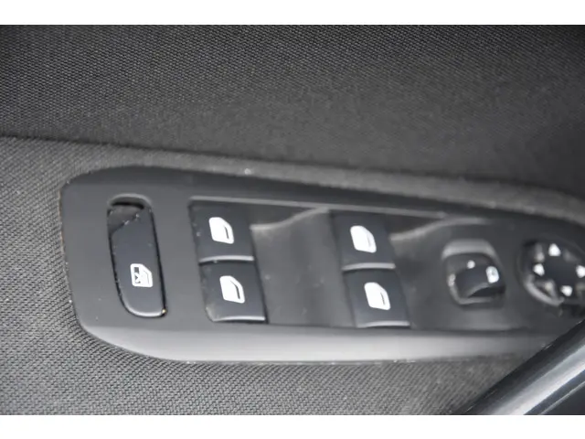 Peugeot 308 SW 1.2 PureTech Blue Lease 2018 Benzine 9
