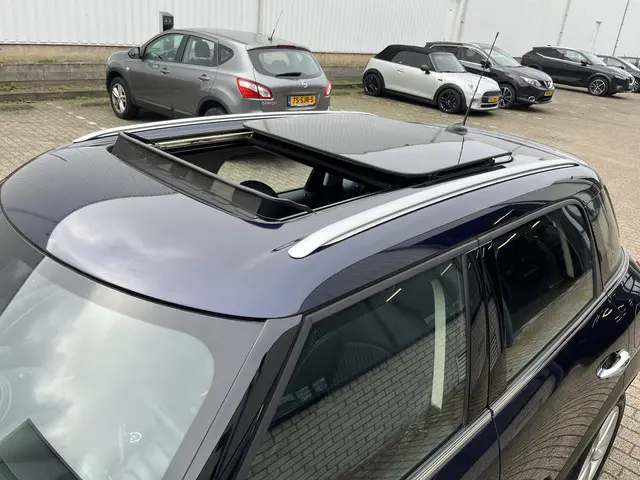 MINI Countryman 1.6 One Knockout Edition 2014 Benzine 71