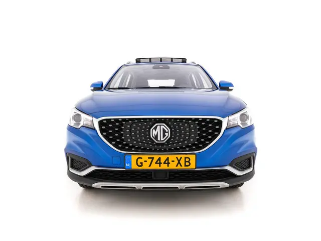 MG ZS EV 2