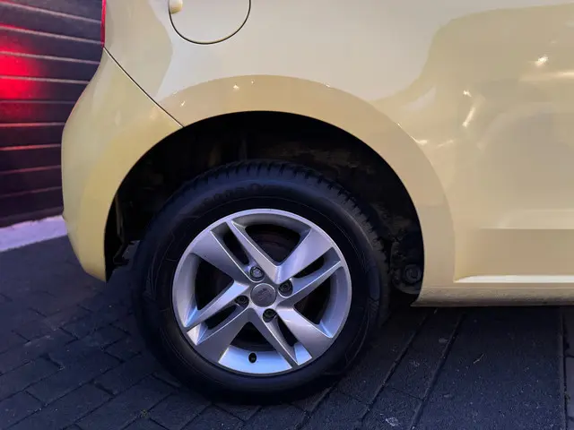 SEAT Mii 1.0 Reference Panorama Airco LM 2012 Benzine 21