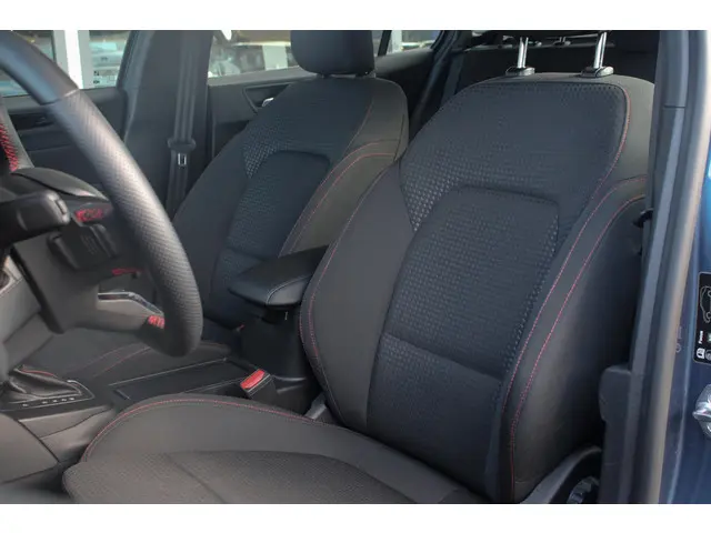 Ford Focus 1.0 EcoBoost Hybrid ST Line 2023 Benzine 12