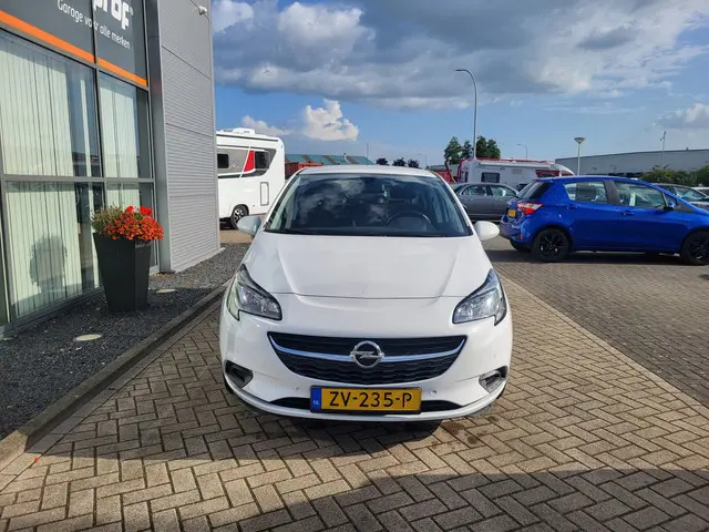 Opel Corsa 1.0 Turbo 120 Jaar Edition 2019 Benzine 3