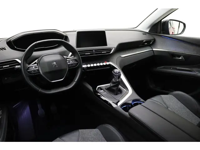 Peugeot 3008 1.2 PureTech Allure 2019 Benzine 7