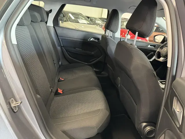 Peugeot 308 SW 1.2 PureTech 2021 Benzine 13