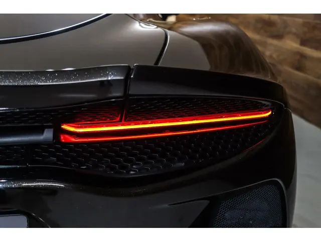 McLaren GT 4.0 V8|Lift|MSO|B&W|Dealer|Pano| 2021 Benzine 47