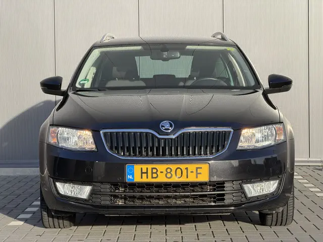 Škoda Octavia Combi 1.6 TDI Ambition 2015 Diesel 15