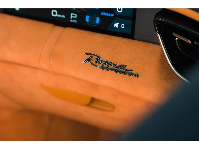 Ferrari Roma Spider 3.9 V8 2026 Benzine 52