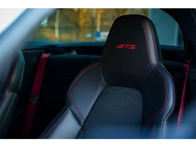 Porsche 911 3.0 Targa 4 GTS 2023 Benzine 30