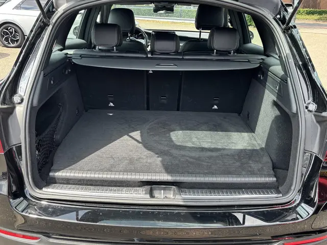 Mercedes-Benz GLC 300e 4MATIC 2022 Hybride Benzine 5