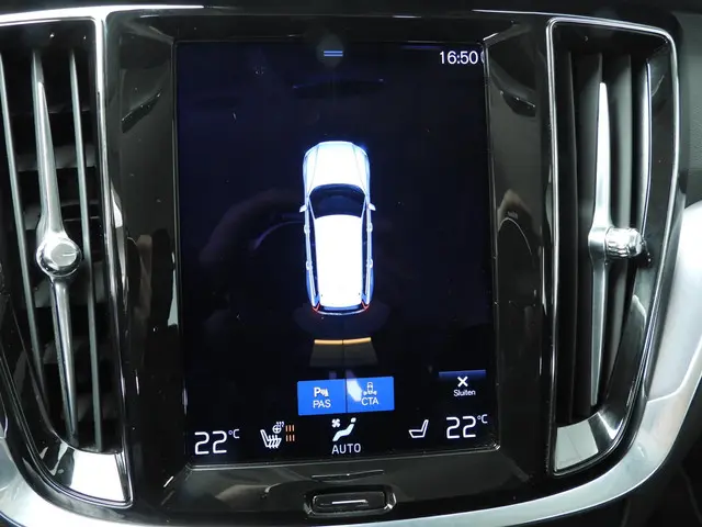 Volvo V60 2.0 B4 MHEV diesel R-Design 2021 Diesel 28