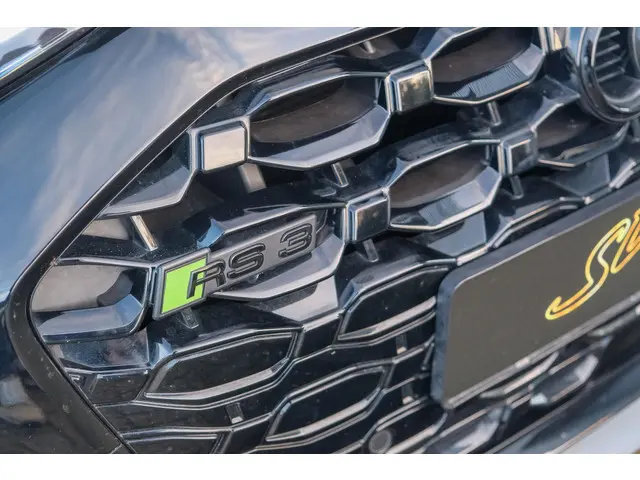 Audi RS3 Sportback 2.5 TFSI 400PK Quattro 2023 Benzine 45