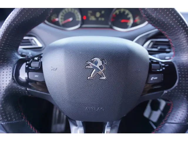 Peugeot 308 1.2 PureTech GT-line AUTOMAAT 2015 Benzine 23
