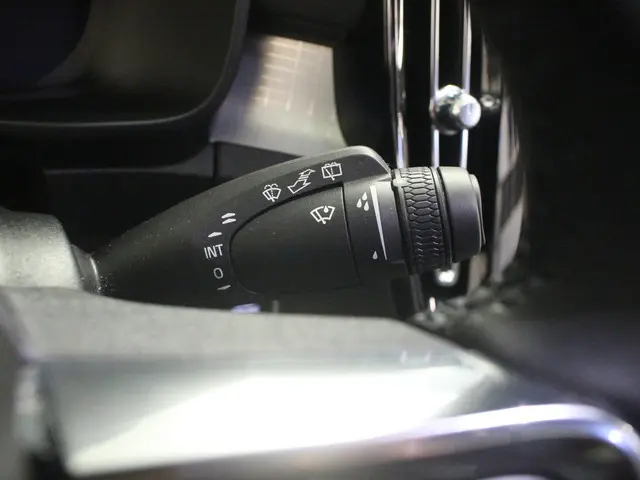 Volvo XC40 2.0 B3 Plus Bright 2022 Hybride Benzine 22