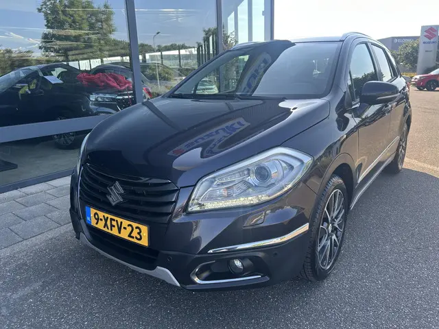 Suzuki S-Cross SX4 1.6 High Executive 2014 Benzine 4