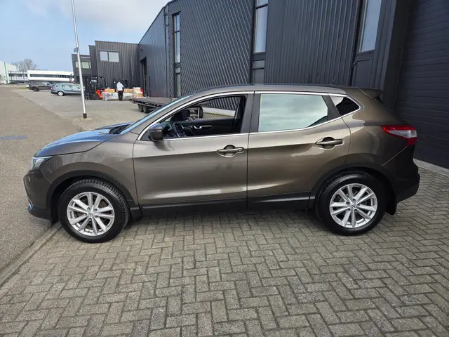 Nissan QASHQAI 1.2 Connect Edition 2015 Benzine 3