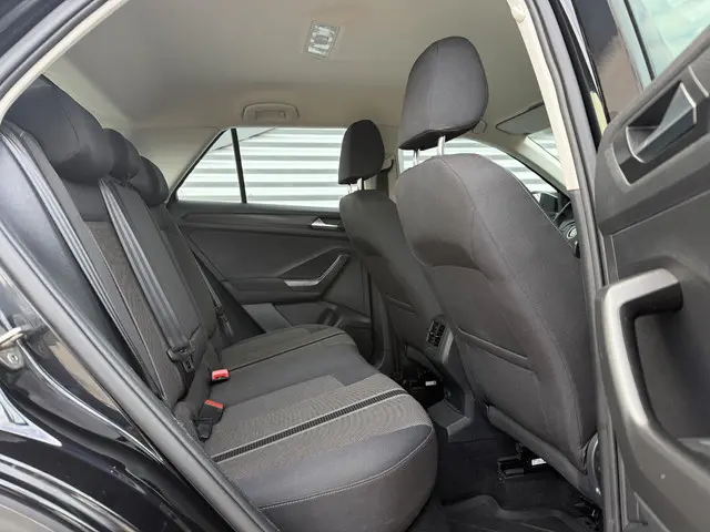 Volkswagen T-Roc 1.5 TSI Style 2019 Benzine 12