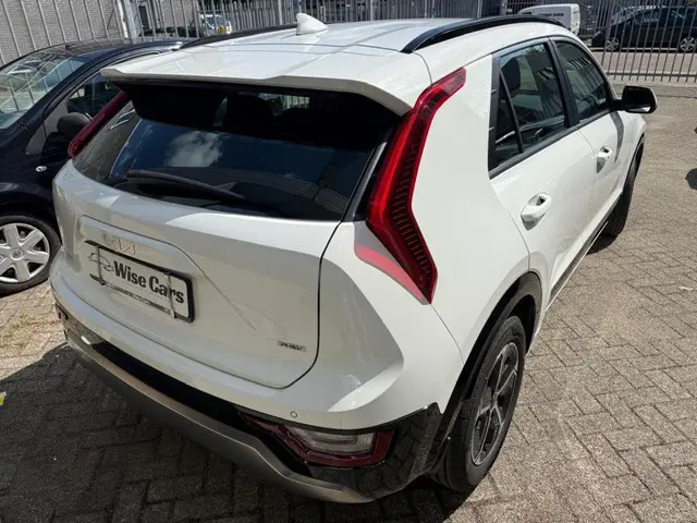 Kia Niro 1.6 GDi PHEV DynamicLine 2023 Hybride Benzine 4