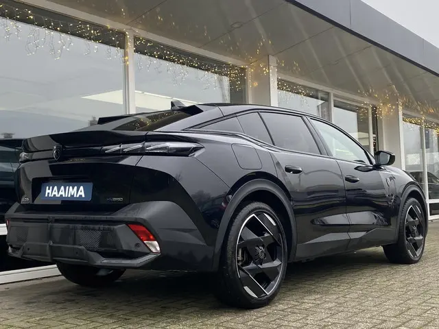 Peugeot 408 1.6 HYbrid 225 EAT8 GT 2024 Hybride Benzine 3