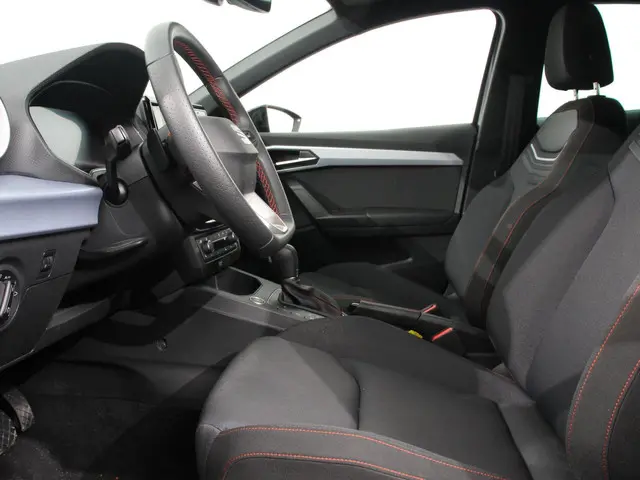 SEAT Ibiza 1.0 EcoTSI FR 2024 Benzine 29