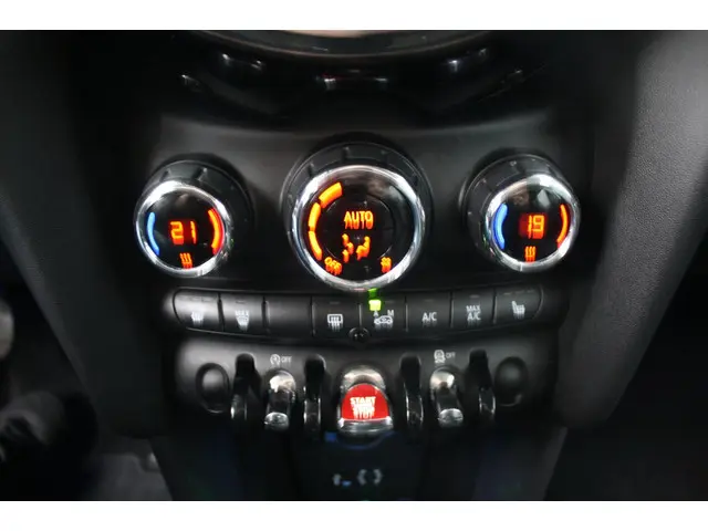 MINI One Mini 1.2 Chili Business 2015 Benzine 22