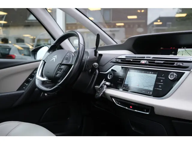 Citroën C4 Picasso e-THP Shine Automaat-6 2017 Benzine 13