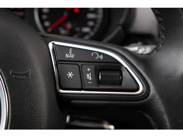 Audi A1 Sportback 1.2 TFSI Connect 2013 Benzine 17