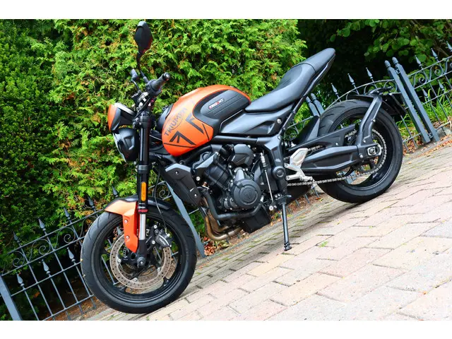 Triumph Trident 660 ABS MIVV EXHAUST 2023 Benzine 3