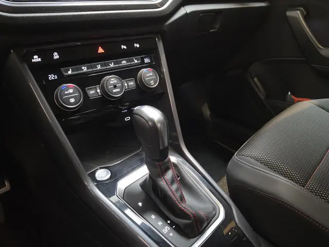 Volkswagen T-Roc 1.5 TSI Sport 2021 Benzine 24