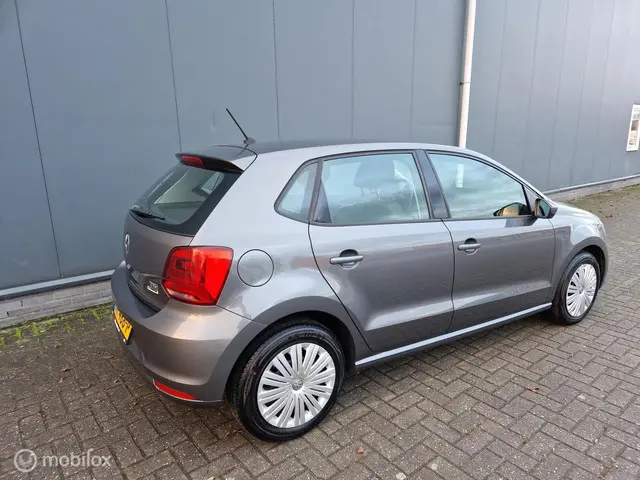 Volkswagen Polo 1.2 TSI Comfortline 2017 Benzine 4