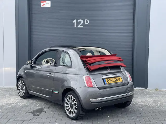 Fiat 500C 0.9 TwinAir Rock Millionaire 2013 Benzine 4