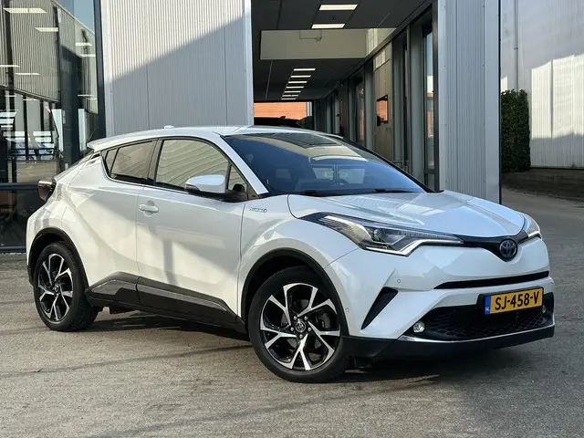 Toyota C-HR 1.8 Hybrid Style 2018 Hybride Benzine 14