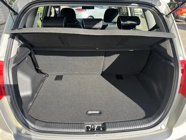 Kia Venga 1.4 CVVT X-pect 2013 Benzine 14