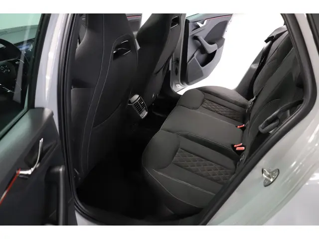 Škoda Scala 1.0 TSI Sport Business 110PK 2021 Benzine 16