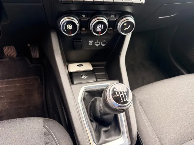 Renault Clio 1.0 TCe Business Zen 2021 Benzine 14