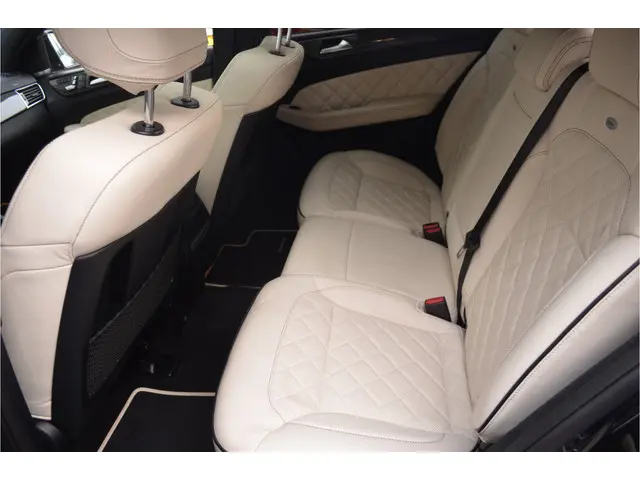 Mercedes-Benz GLE Coupé AMG 43 4MATIC 2018 Benzine 18