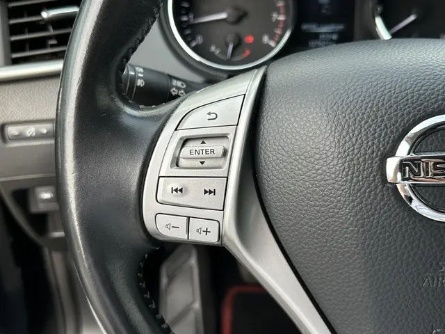 Nissan QASHQAI 1.2 N-Connecta 2017 Benzine 42