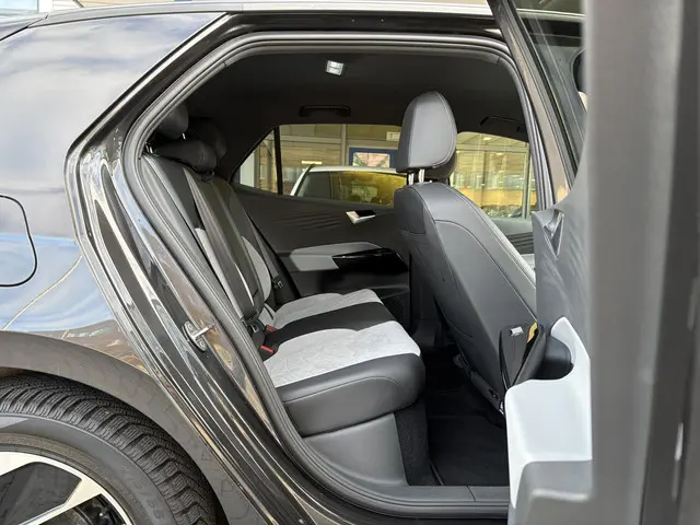 Volkswagen ID.3 Pro Edition 58 kWh 2023 Elektrisch 6