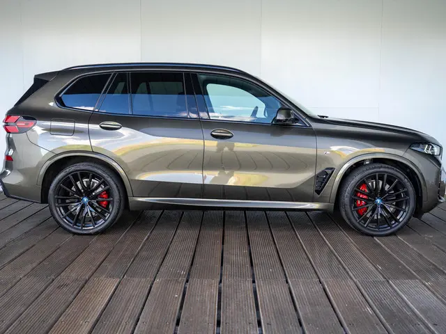 BMW X5 xDrive50e 2024 Hybride Benzine 4