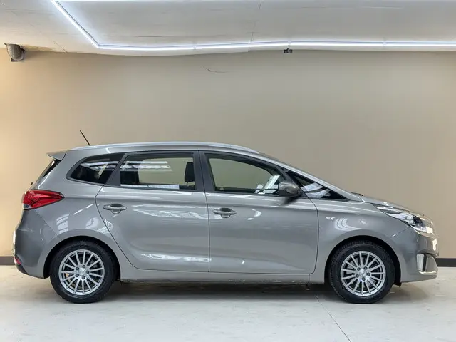 Kia Carens 1.6 GDi ComfortLine, 135Pk, 2015, 2015 Benzine 9
