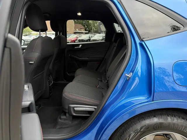 Ford Kuga 2.5 PHEV ST-Line 2024 Hybride Benzine 15