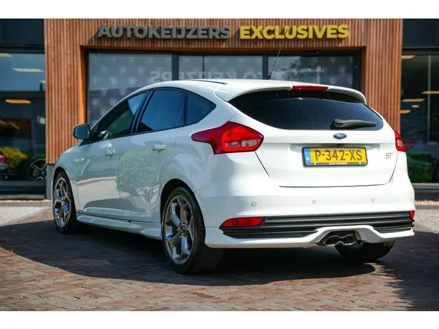 Ford Focus 2.0 ST-3 2016 Benzine 7
