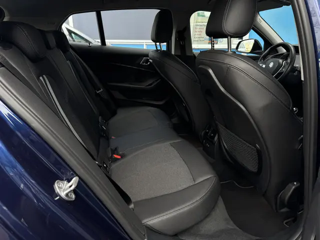 BMW 1 Serie 118i Executive Edition 2019 Benzine 5